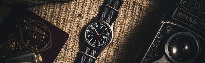 Jak dobrać zegarek do garnituru - przewodnik po eleganckiej stylizacji